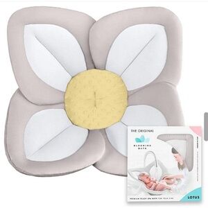 Blooming Baby Flower Bath Pad for Sink